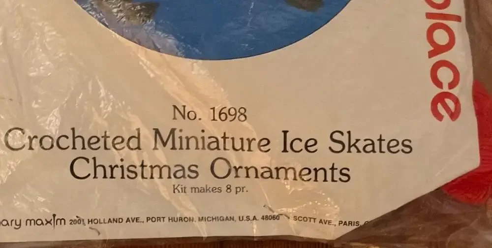 Mary Maxim Kit Crocheted Miniature Ice Skates Christmas Ornament No.1698